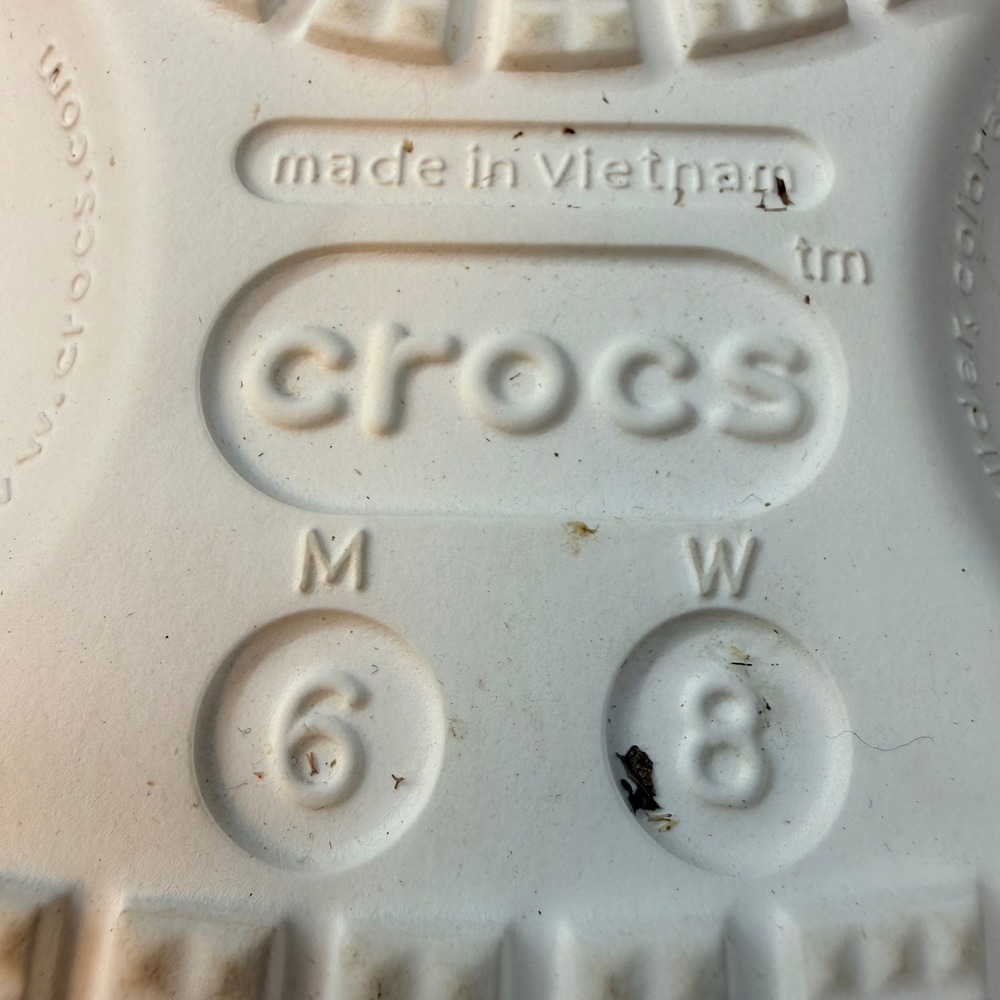 Disney Eats Crocs Pink Snack Print Clogs with Jibbitz Charms Mens 6 Womens 8 - Picture 10 of 10